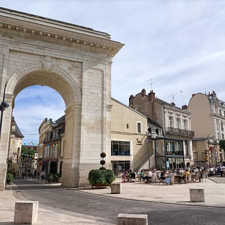 Nevers A La Porte De Paris Eksteriør billede